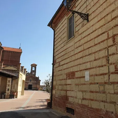 Konukevi Olivola Frassinello